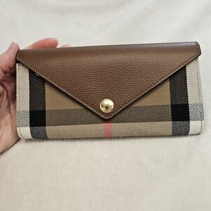 Burberry Halton Tan Wallet